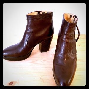 Acme booties lightly worn